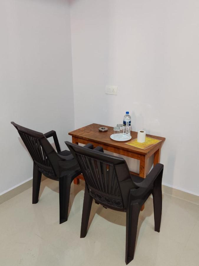 Hotel Rishi House Arambol Exterior foto