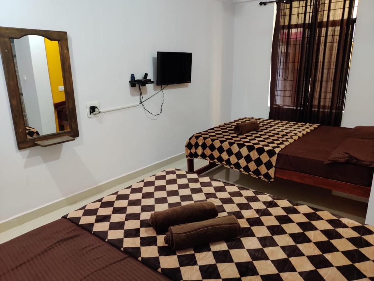 Hotel Rishi House Arambol Exterior foto